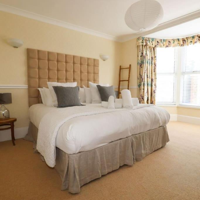 Gorgeous House In Newquay Walking Distance From Fistral Beach Exterior foto